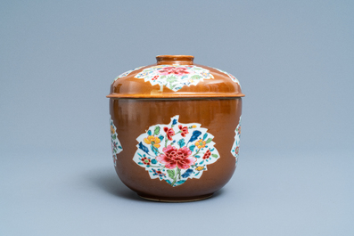 Four Chinese famille rose capucin brown-ground bowls, Qianlong