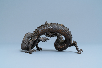 Een Japans bronzen model van een draak, Meiji, 19e eeuw
