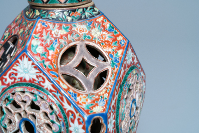 A rare Chinese reticulated famille rose revolving vase, 19/20th C.