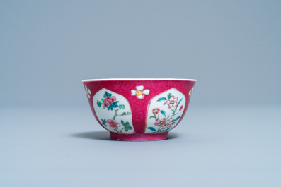 Une tasse et soucoupe en porcelaine de Chine famille rose &agrave; fond rouge de rubis, Yongzheng