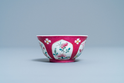 Une tasse et soucoupe en porcelaine de Chine famille rose &agrave; fond rouge de rubis, Yongzheng