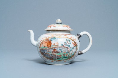 Une grande th&eacute;i&egrave;re en porcelaine de Chine famille rose de style Meissen, Qianlong