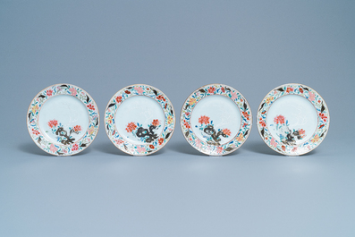 Dertien Chinese famille rose borden met bianco-sopra-bianco decor, Qianlong