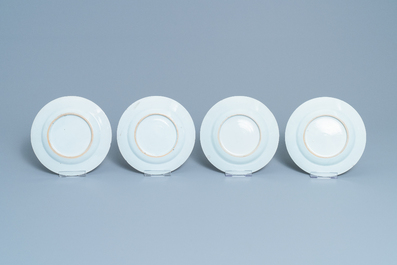 Treize assiettes en porcelaine de Chine famille rose &agrave; d&eacute;cor bianco sopra bianco, Qianlong