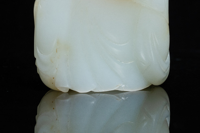 Een Chinese figuur van Li Taipo in witte jade, Kangxi/Yongzheng