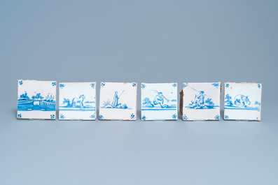 Douze carreaux en fa&iuml;ence de Delft et de Gand en bleu et blanc, 17/18&egrave;me