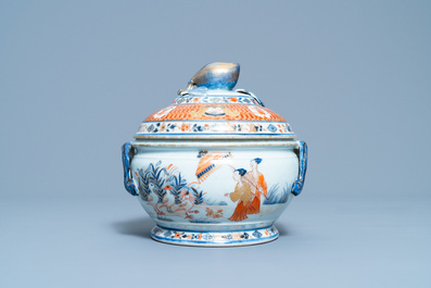 A Chinese Imari-style tureen and cover after Cornelis Pronk: 'Dames au parasol', Qianlong