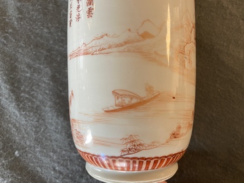 Een Chinese rouleau vaas met ijzerrood landschapsdecor, Kangxi