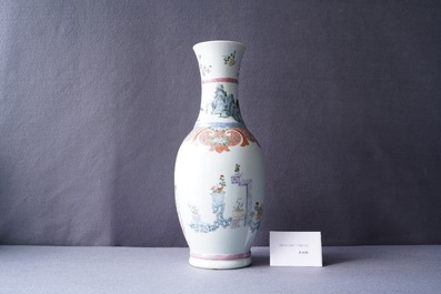 A Chinese famille rose vase with a tattoo scene from 'Jing Zhang Bao Guo', Qianlong mark, 19/20th C.