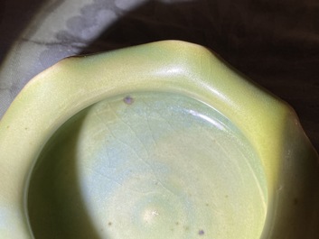 Un lave-pinceaux en porcelaine de Chine c&eacute;ladon de Longquan, Yuan