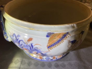 A Chinese Imari-style tureen and cover after Cornelis Pronk: 'Dames au parasol', Qianlong
