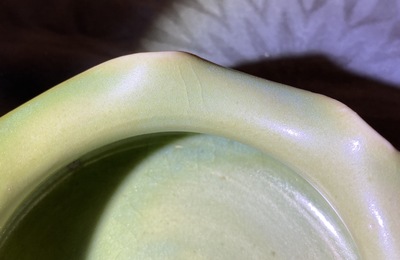 Un lave-pinceaux en porcelaine de Chine c&eacute;ladon de Longquan, Yuan