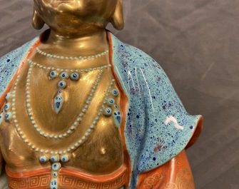 Drie polychrome en vergulde figuren van Bodhisattva, Qianlong/Jiaqing