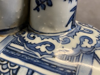 Un kendi en forme d'&eacute;l&eacute;phant en porcelaine de Chine en bleu et blanc, Wanli