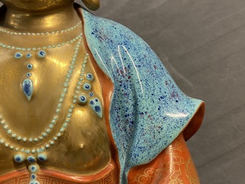 Drie polychrome en vergulde figuren van Bodhisattva, Qianlong/Jiaqing