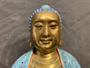 Drie polychrome en vergulde figuren van Bodhisattva, Qianlong/Jiaqing