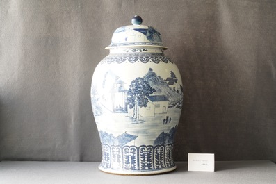 A large Chinese blue and white vase and cover, 19th C.