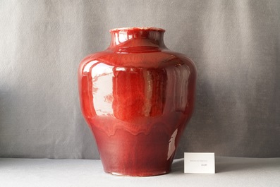 A large Chinese monochrome sang de boeuf vase, 19/20th C.