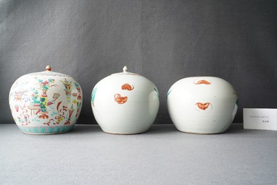 Three Chinese famille rose jars, 19th C.