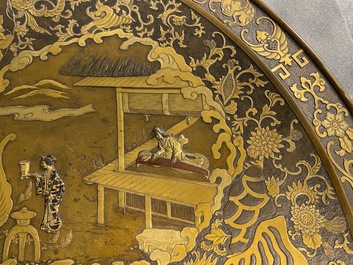 Een grote Japanse bronzen schotel, gesign. Miyao, Meiji, 19e eeuw