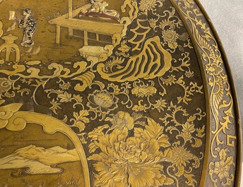 Un grand plat en bronze, sign&eacute; Miyao, Japon, Meiji, 19&egrave;me