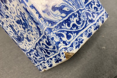 A rectangular Dutch Delft blue and white tea caddy with floral design, late 17th C.