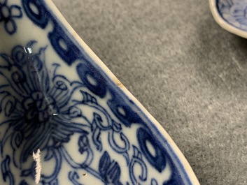 Tien Chinese blauw-witte lepels voor de Straits of Peranakan markt, 19e eeuw