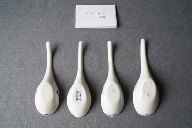 Four Chinese blue and white spoons, 19/20th C.