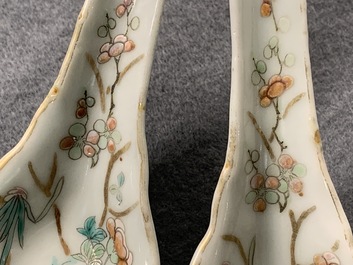 Four Chinese famille rose 'grasshopper' spoons for the Straits or Peranakan market, 19/20th C.