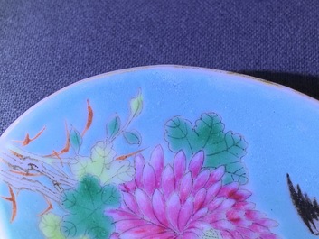 Quatre cuill&egrave;res en porcelaine de Chine &agrave; fond bleu et turquoise, 19/20&egrave;me