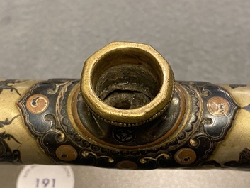 Une pipe &agrave; opium en bambou, jad&eacute;&iuml;te, m&eacute;tal paktong et gr&egrave;s de Yixing, Chine, 19&egrave;me