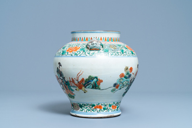 A Chinese famille verte 'playing boys' vase, 19/20th C.