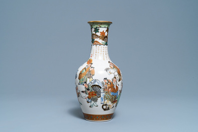 Un vase en gr&egrave;s de Satsuma &agrave; d&eacute;cor de sages, Meiji, 19&egrave;me