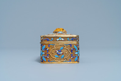 A Chinese enamelled silver-gilt rectangular box and cover, 20th C.