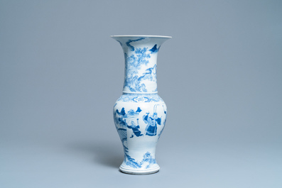 A Chinese blue and white narrative subject yenyen vase, 19th C.