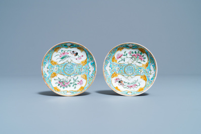 A Chinese famille rose 't&ecirc;te-&agrave;-t&ecirc;te' tea service on tray, 19th C.