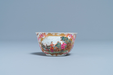 Une tasse et soucoupe en porcelaine de Chine de style Meissen &agrave; d&eacute;cor de 'Pierre le Grand', Qianlong