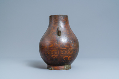 A Chinese copper-inlaid bronze 'hu' vase, Ming