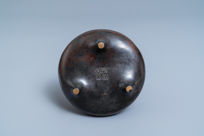 A Chinese bronze tripod censer, seal mark, Yuan