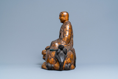 Une grande figure de Monju sur un shishi en bois dor&eacute;, laqu&eacute; et polychrom&eacute;, Japon, Edo/Meiji, 18/19&egrave;me