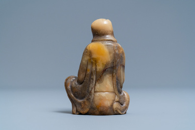 A Chinese Shoushan soapstone figure of a bearded elder, 18th C.