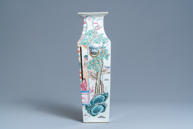 A square Chinese famille rose vase, 19th C.