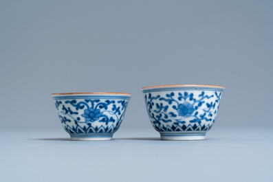 A pair of Japanese blue and white Arita bowls and a pair of celadon 'deer' dishes, Edo, 18/19th C.