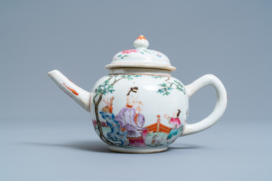 A Chinese famille rose teapot with figures in a garden, Yongzheng