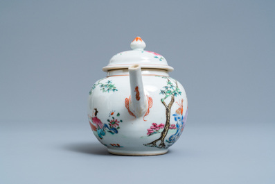 Une th&eacute;i&egrave;re en porcelaine de Chine famille rose &agrave; d&eacute;cor de figures dans un jardin, Yongzheng