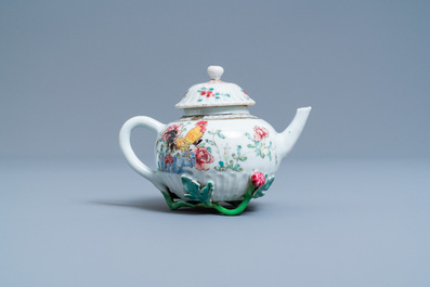 A Chinese famille rose 'rooster' teapot on stand, Yongzheng