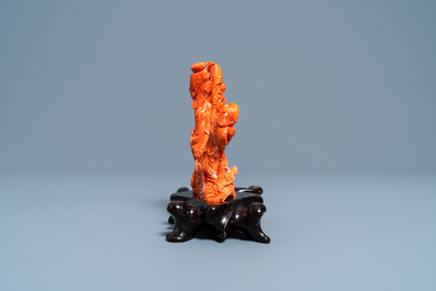 A Chinese carved red coral 'immortal' group, 19/20th C.