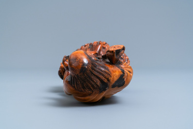 Une figure de Liu Hai en buis sculpt&eacute;, Chine, Qing