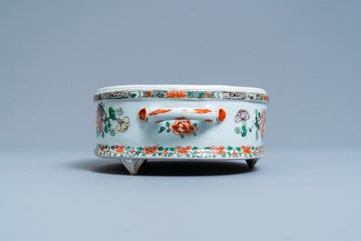 Un bassin de forme ovale en porcelaine de Chine famille verte, Kangxi