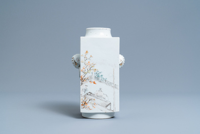 Un vase de forme 'cong' en porcelaine de Chine qianjiang cai, 19/20&egrave;me